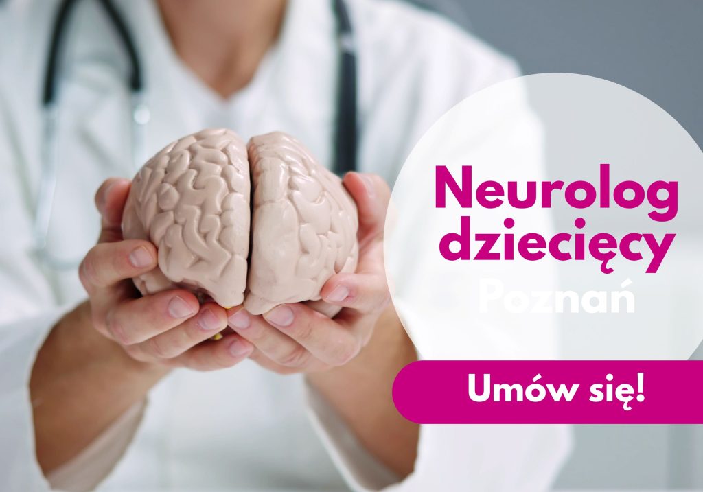 Neurolog dziecięcy na wizycie w Centrum Medycznym neoMedica w Poznaniu pokazuje model mózgu.