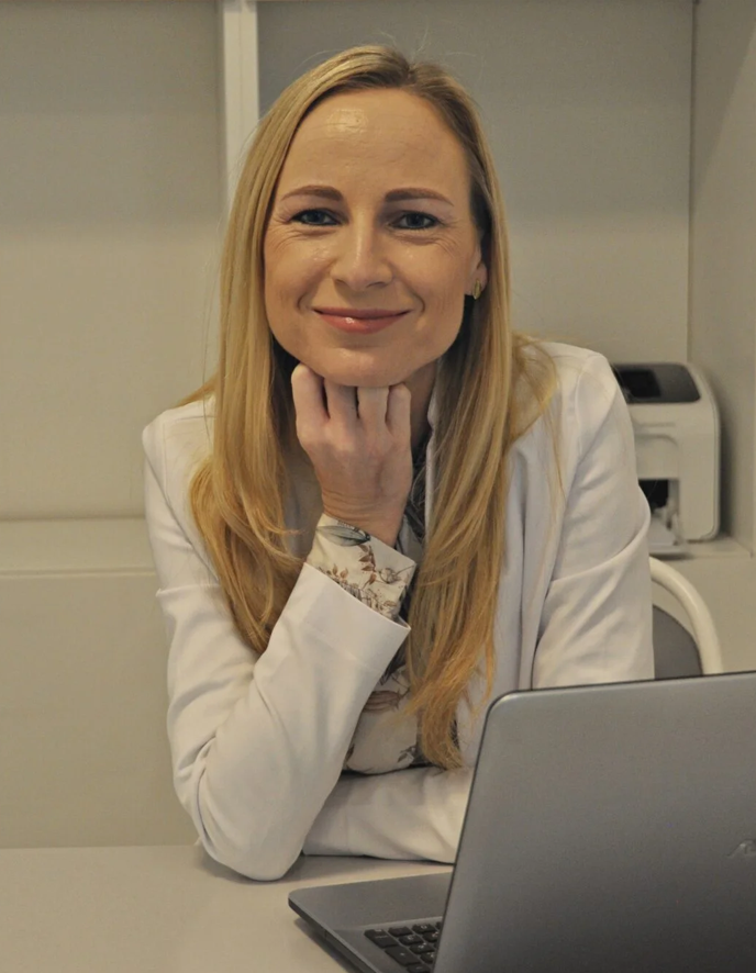 Dr hab n. med. Agata Szpera ginekolog w Centrum Medycznym neoMedica w Poznaniu.